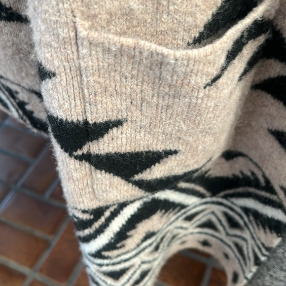 Frye Aztec Western print long sweater jacket XXL - Picture 4 of 5